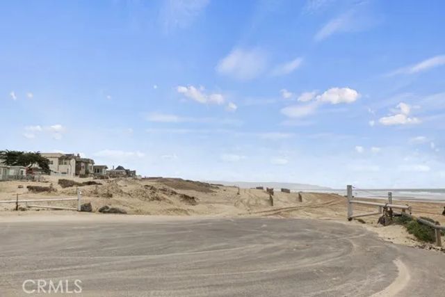 444 Pier Avenue 19, Oceano, CA 93445