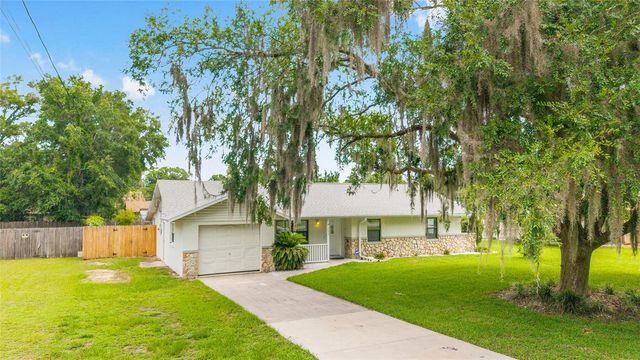 2079 NE 43RD STREET, Ocala, FL 34479