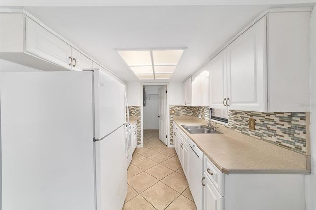 2079 NE 43RD STREET, Ocala, FL 34479