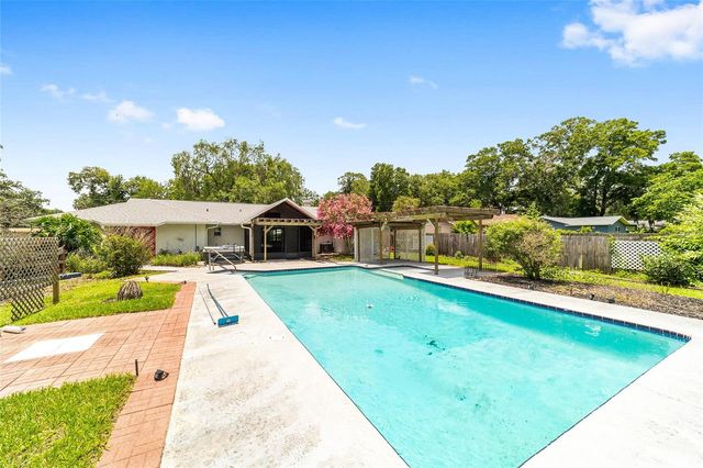 2079 NE 43RD STREET, Ocala, FL 34479