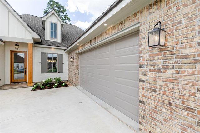 2254 Nikal Drive, Lake Charles, LA 70605