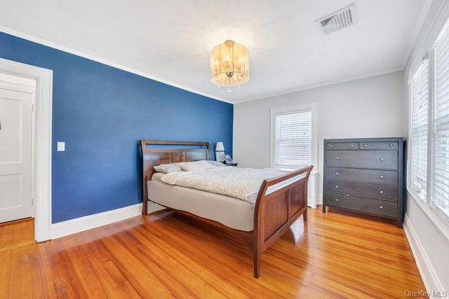 14 Lenox Avenue, Lynbrook, NY 11563