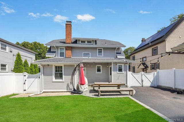 14 Lenox Avenue, Lynbrook, NY 11563