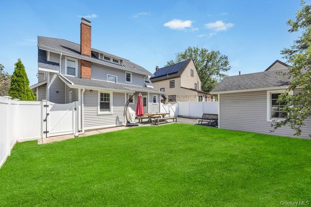 14 Lenox Avenue, Lynbrook, NY 11563