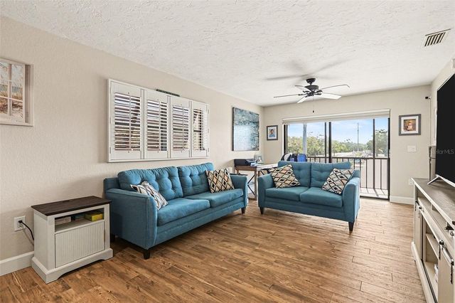 7291 CLOISTER DRIVE 222, Sarasota, FL 34231