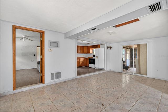 7211 LYNNWOOD AVENUE N, St Petersburg, FL 33710