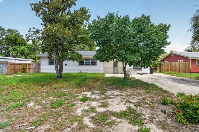 7211 LYNNWOOD AVENUE N, St Petersburg, FL 33710