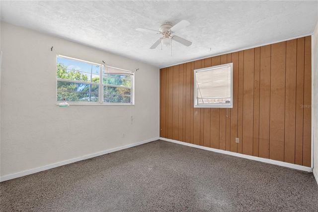 7211 LYNNWOOD AVENUE N, St Petersburg, FL 33710