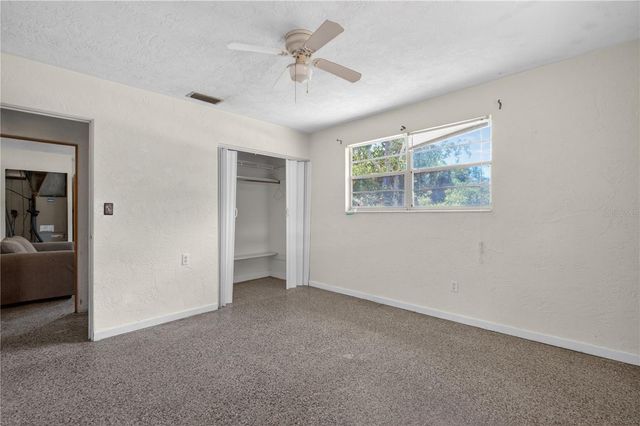 7211 LYNNWOOD AVENUE N, St Petersburg, FL 33710