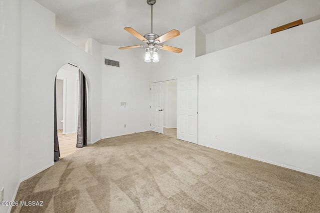 11525 N Eagle Peak Drive, Tucson, AZ 85737