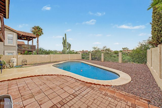 11525 N Eagle Peak Drive, Tucson, AZ 85737