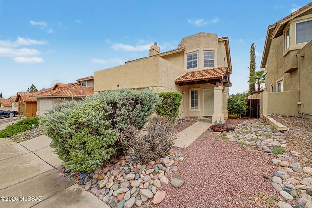 11525 N Eagle Peak Drive, Tucson, AZ 85737
