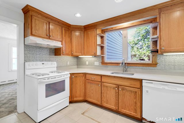 53 Alexander Street, Manchester, CT 06040