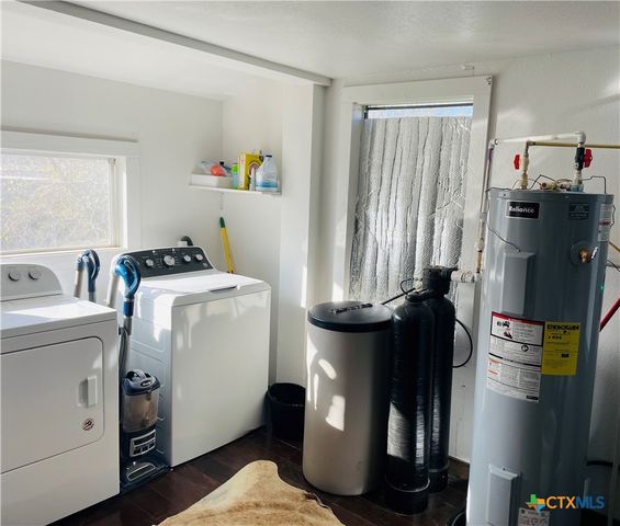 40 Cypress Valley Road, Cuero, TX 77954