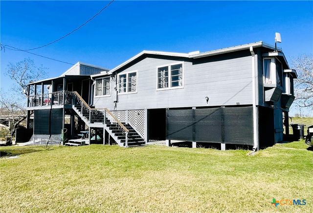 40 Cypress Valley Road, Cuero, TX 77954