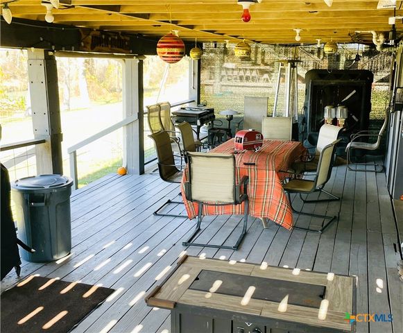 40 Cypress Valley Road, Cuero, TX 77954