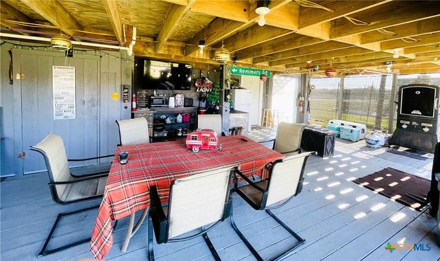 40 Cypress Valley Road, Cuero, TX 77954