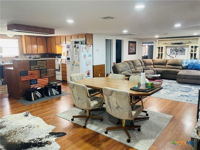 40 Cypress Valley Road, Cuero, TX 77954