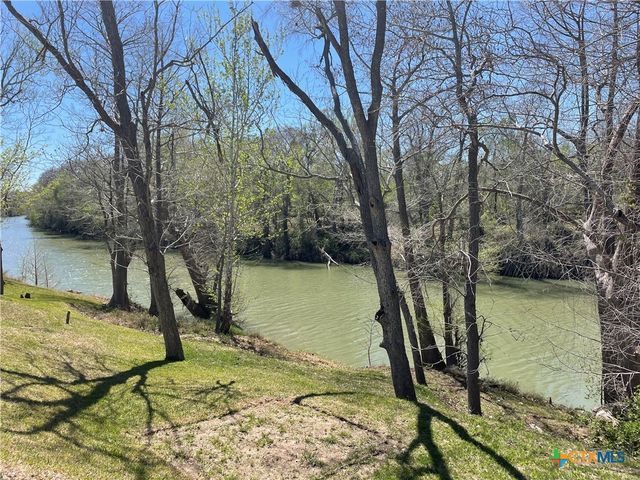 40 Cypress Valley Road, Cuero, TX 77954