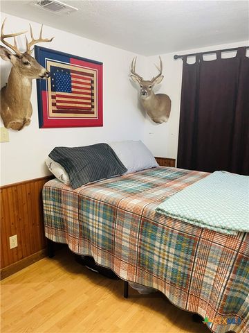 40 Cypress Valley Road, Cuero, TX 77954