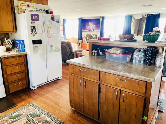 40 Cypress Valley Road, Cuero, TX 77954