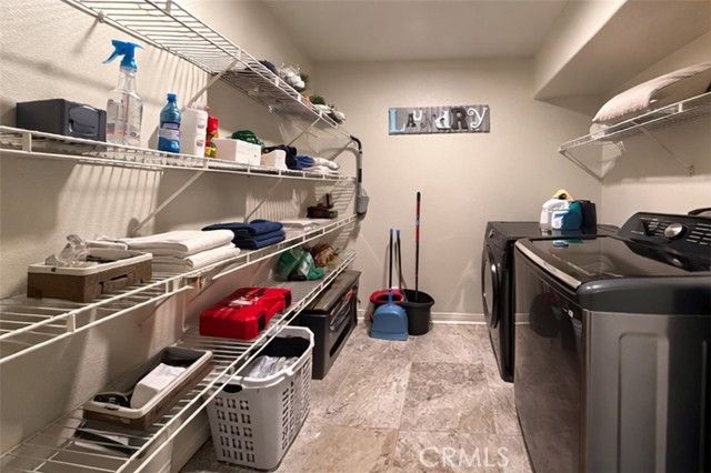 1514 W Holguin, Lancaster, CA 93534