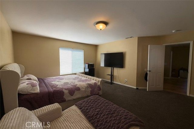 1514 W Holguin, Lancaster, CA 93534