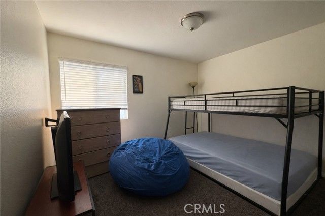 1514 W Holguin, Lancaster, CA 93534