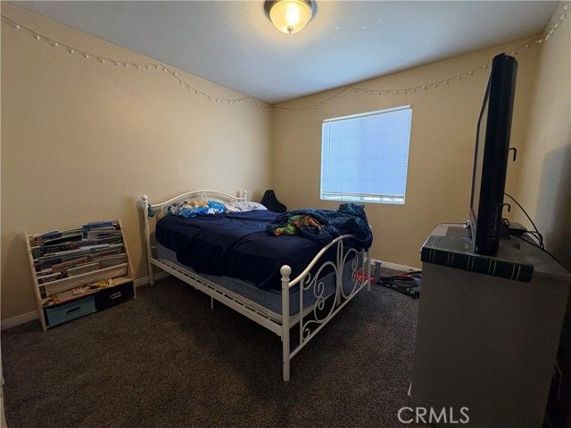 1514 W Holguin, Lancaster, CA 93534