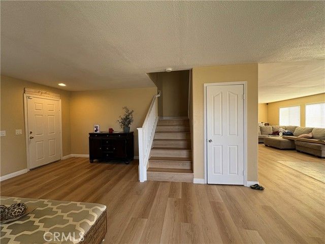 1514 W Holguin, Lancaster, CA 93534