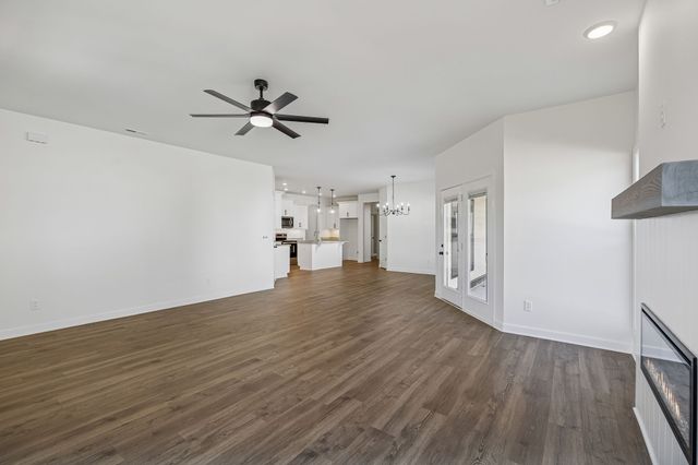 295 Estates Dr, Smithville, TN 37166