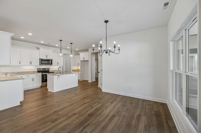 295 Estates Dr, Smithville, TN 37166