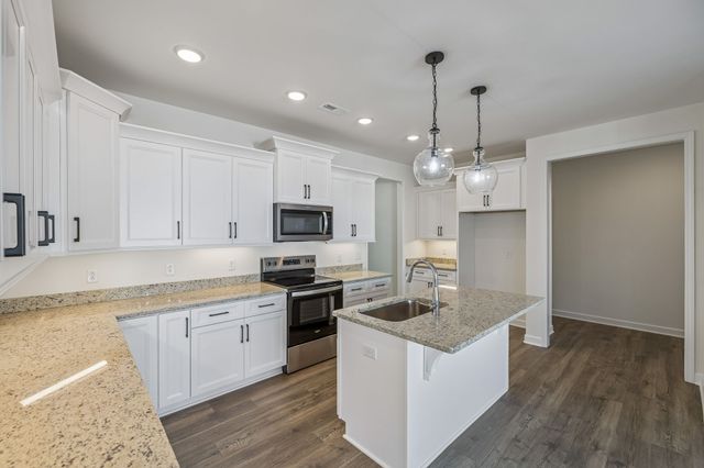 295 Estates Dr, Smithville, TN 37166