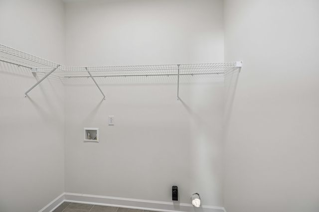 295 Estates Dr, Smithville, TN 37166