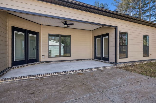 295 Estates Dr, Smithville, TN 37166