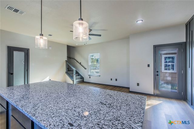 1008 York Avenue, Killeen, TX 76541