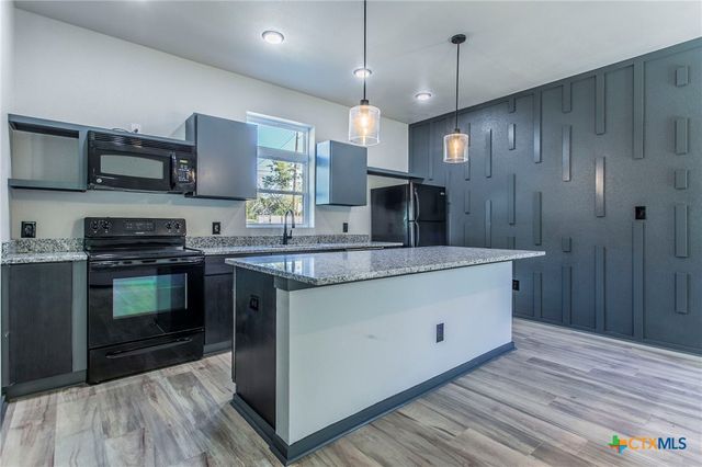 1008 York Avenue, Killeen, TX 76541