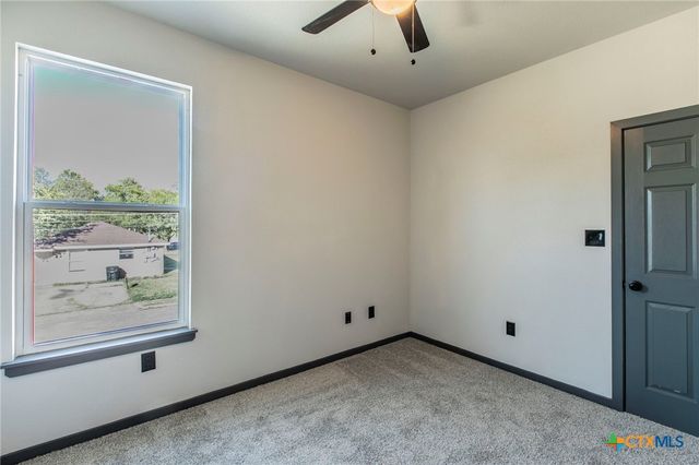 1008 York Avenue, Killeen, TX 76541