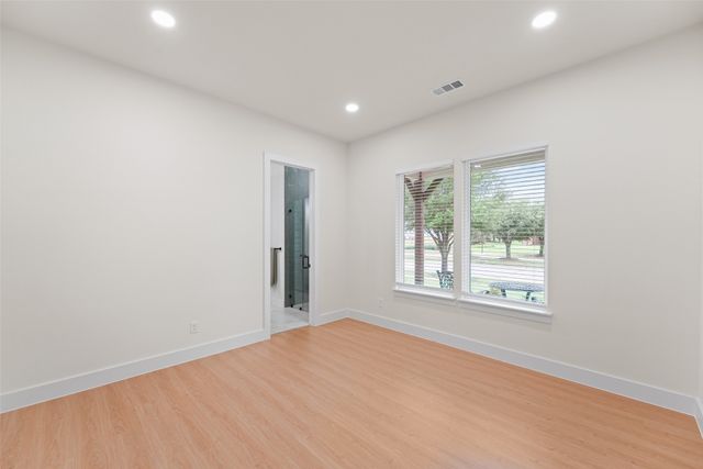 1002 Devonshire Drive N, Forney, TX 75126
