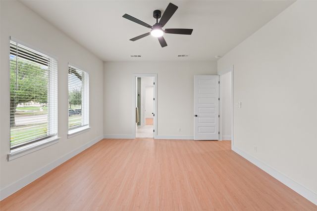 1002 Devonshire Drive N, Forney, TX 75126
