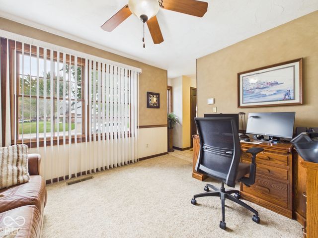 2106 Hillcrest Avenue, Anderson, IN 46011