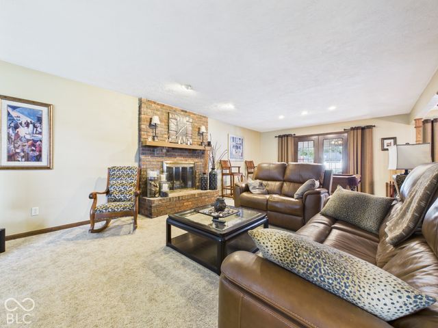 2106 Hillcrest Avenue, Anderson, IN 46011