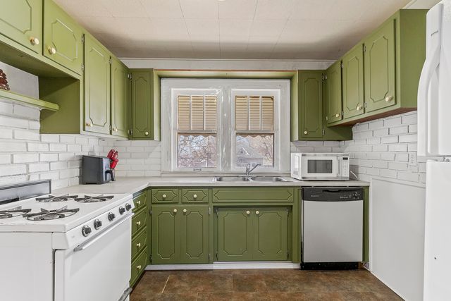 1328 W Elm Street, Springfield, MO 65806