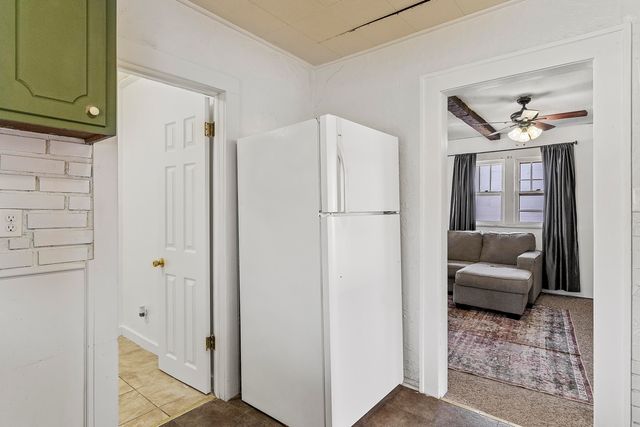 1328 W Elm Street, Springfield, MO 65806