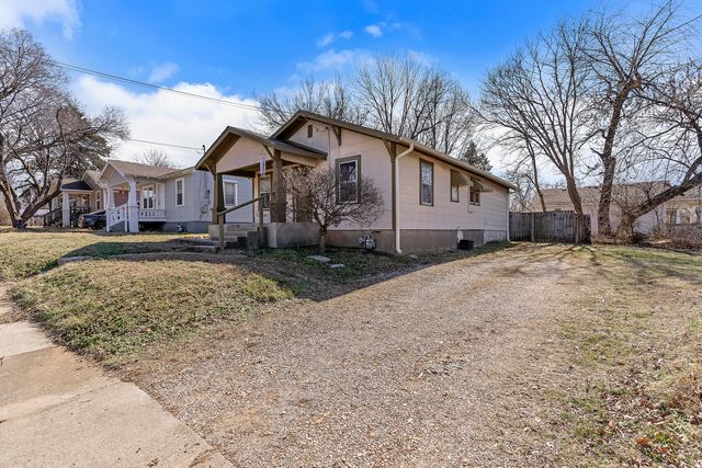 1328 W Elm Street, Springfield, MO 65806