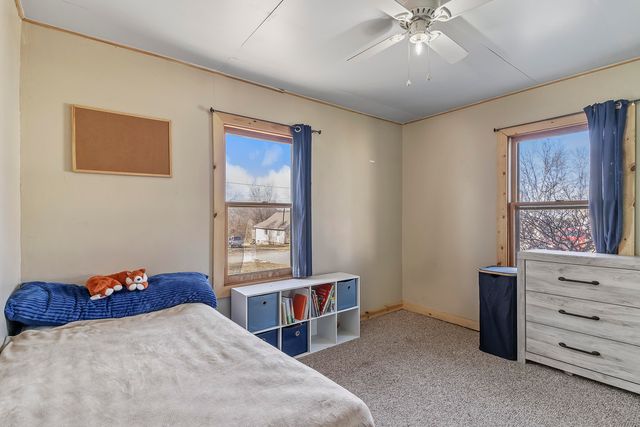 1328 W Elm Street, Springfield, MO 65806