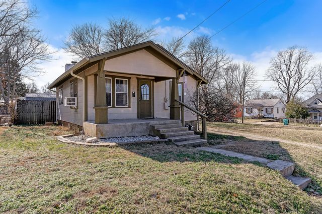 1328 W Elm Street, Springfield, MO 65806