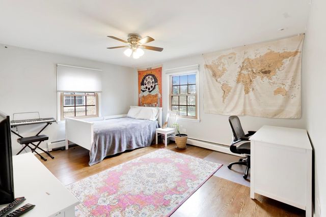 1107 S Hamlin Avenue, Park Ridge, IL 60068