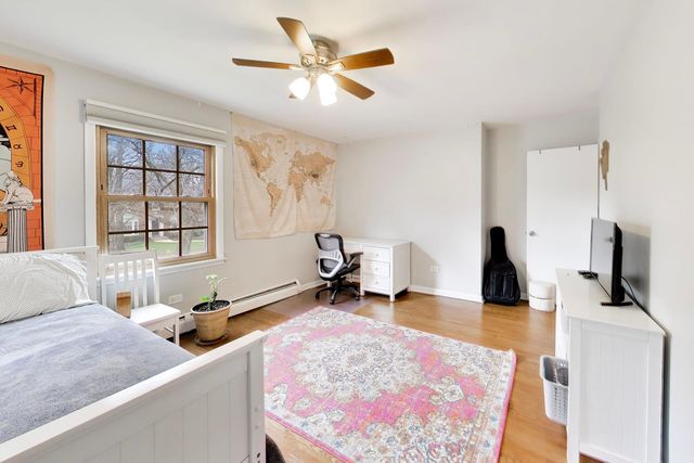 1107 S Hamlin Avenue, Park Ridge, IL 60068