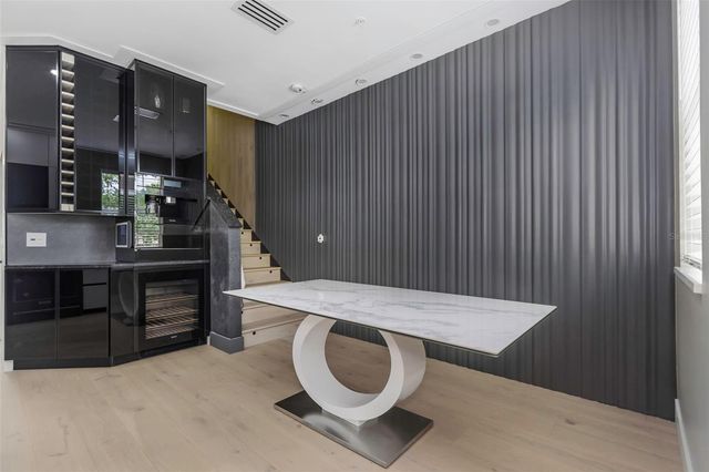 7130 102ND LANE, Seminole, FL 33772